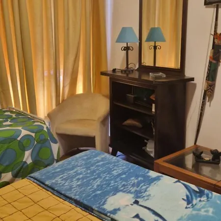 Casa S. Pedro * וילה פראנקה דו קמפו