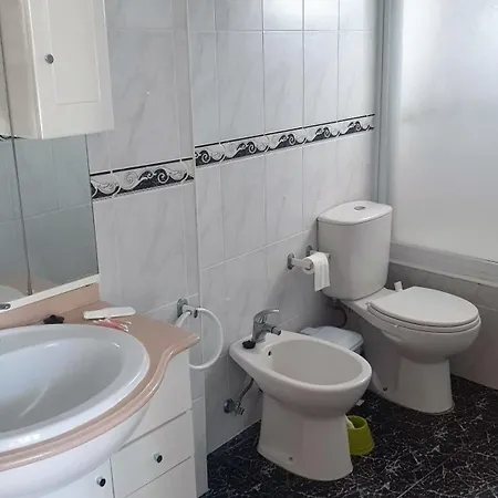 Casa S. Pedro * וילה פראנקה דו קמפו