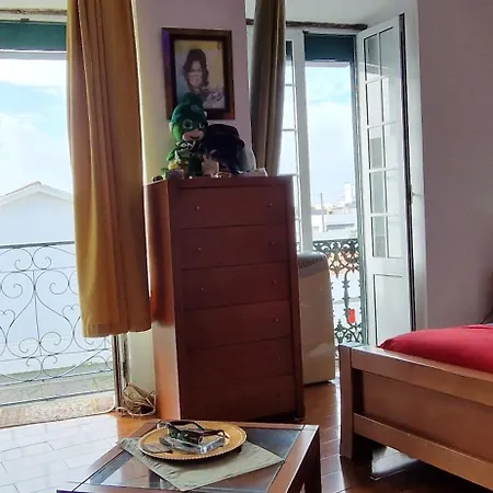 Casa S. Pedro * וילה פראנקה דו קמפו